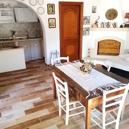 Davanti Al Mare Con Ampio Giardino E Parcheggio Gratuito * Санта-Катерина