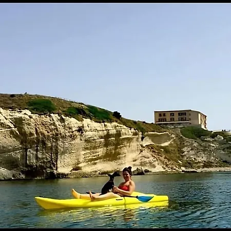 Davanti Al Mare Con Ampio Giardino E Parcheggio Gratuito * Santa Caterina